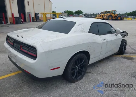 2017 Dodge Challenger Sxt Plus из США, поврежденный, VIN 2C3CDZAG5HH651878
